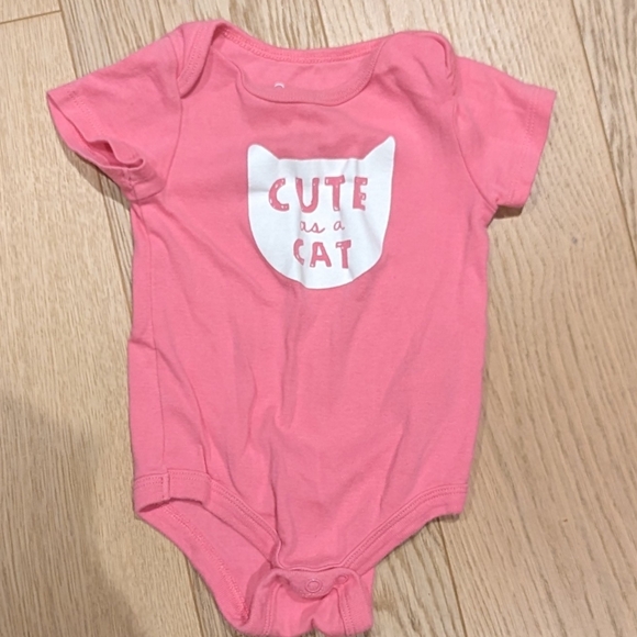3/$10💜 Joe Fresh Onesies - Picture 3 of 4